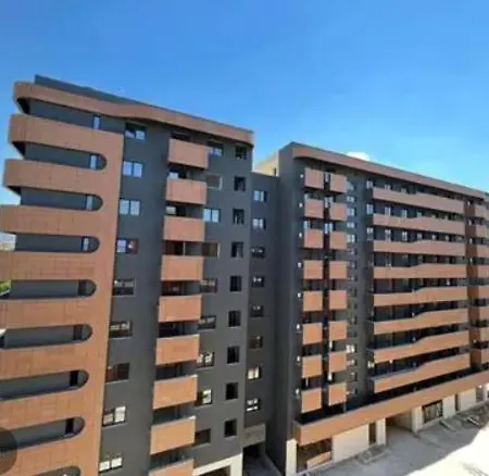 Oasis * Tirana